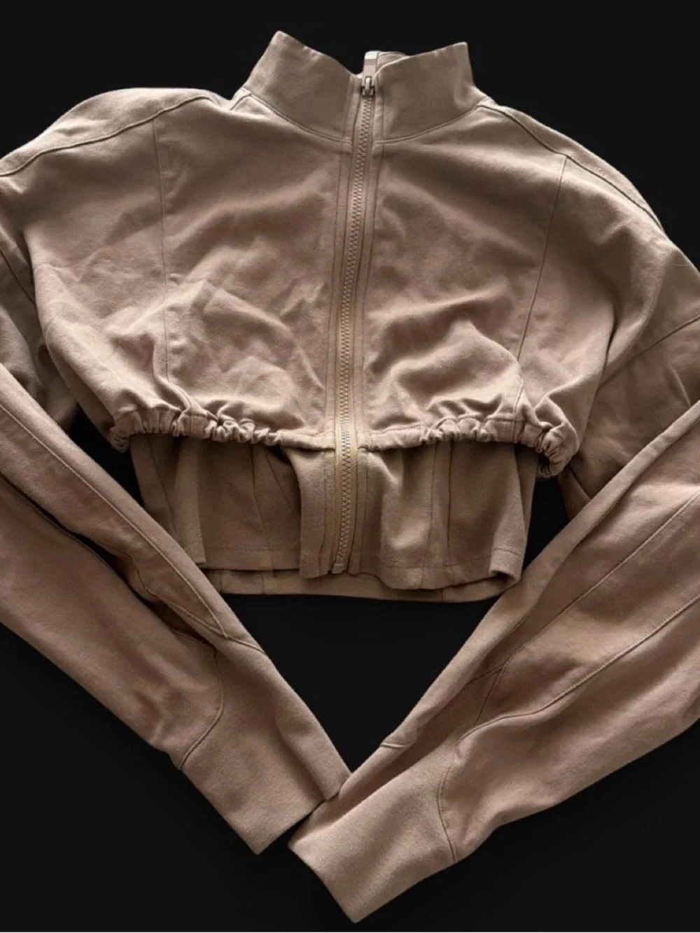 ALO Yoga Cropped Jacket in Camel Taupe